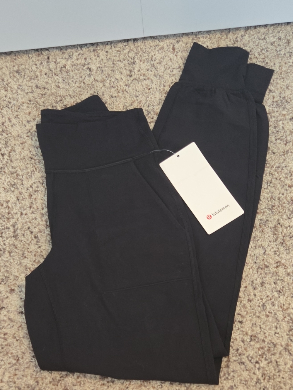 NWT lululemon Align HR Jogger, Size 4